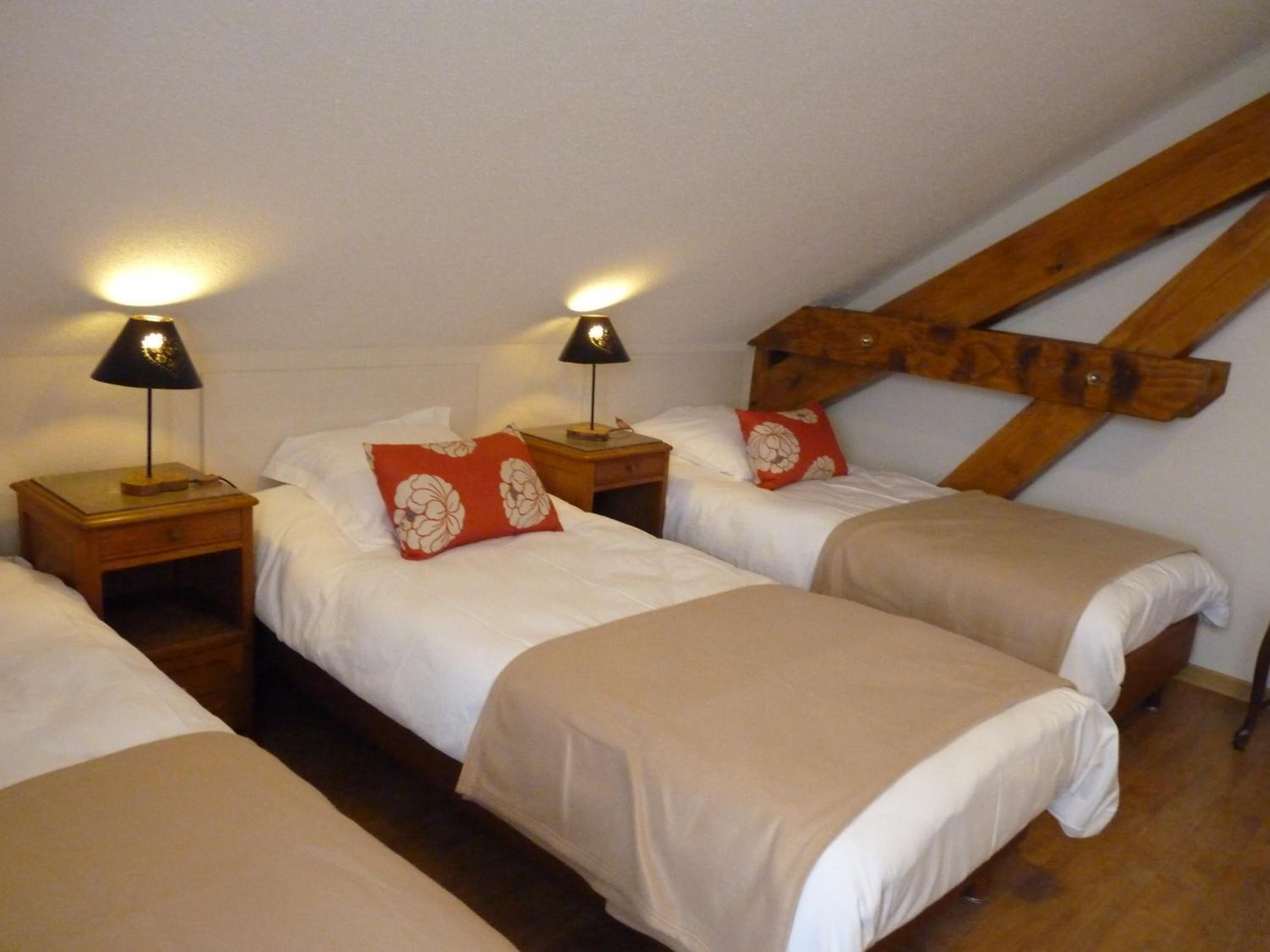 Egyptian cotton sheets, premium bedding, memory-foam beds, desk