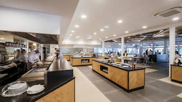 Daily buffet breakfast for a fee