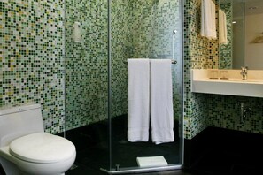 Free toiletries, hair dryer, slippers - City Inn Happy Valley Chengdu (Chengdu)