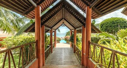 Flushing Meadows Resort and Playground