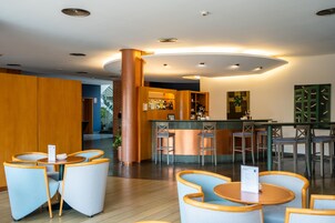 Coffee shop