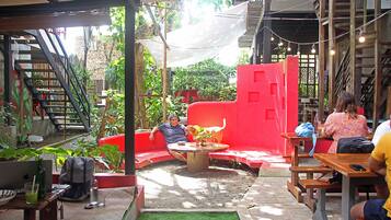 Breakfast, lunch, dinner served; Filipino cuisine, al fresco dining