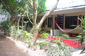 View from room - The Lazy Dog Bed & Breakfast (Boracay Island)