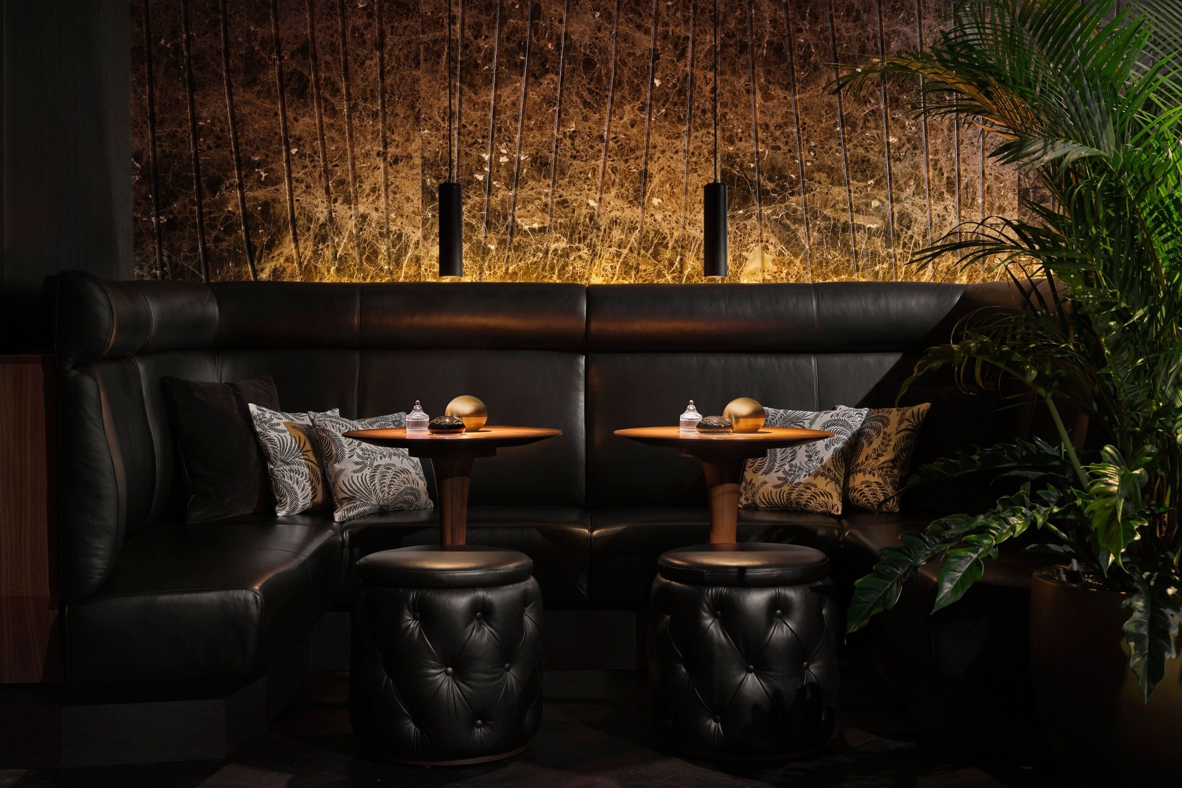 2 restaurants, breakfast, lunch, dinner served; regional cuisine