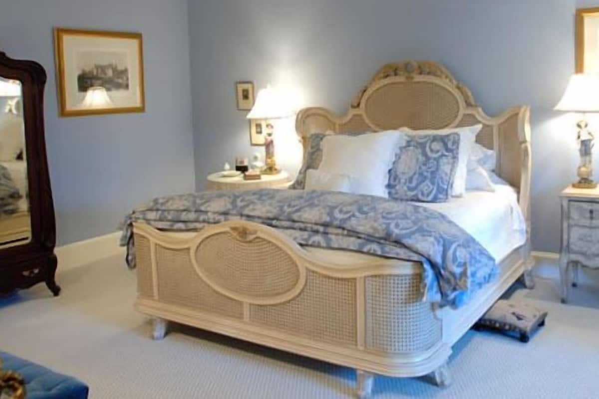Chambre, 1 très grand lit | Draps en coton égyptien, literie de qualité supérieure