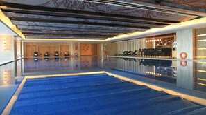 屋内プール