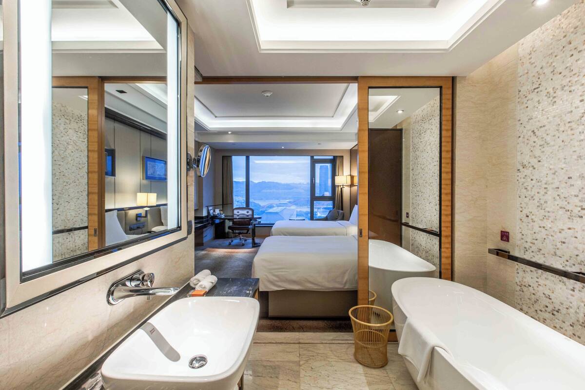 Minibar, desk, laptop workspace, blackout curtains