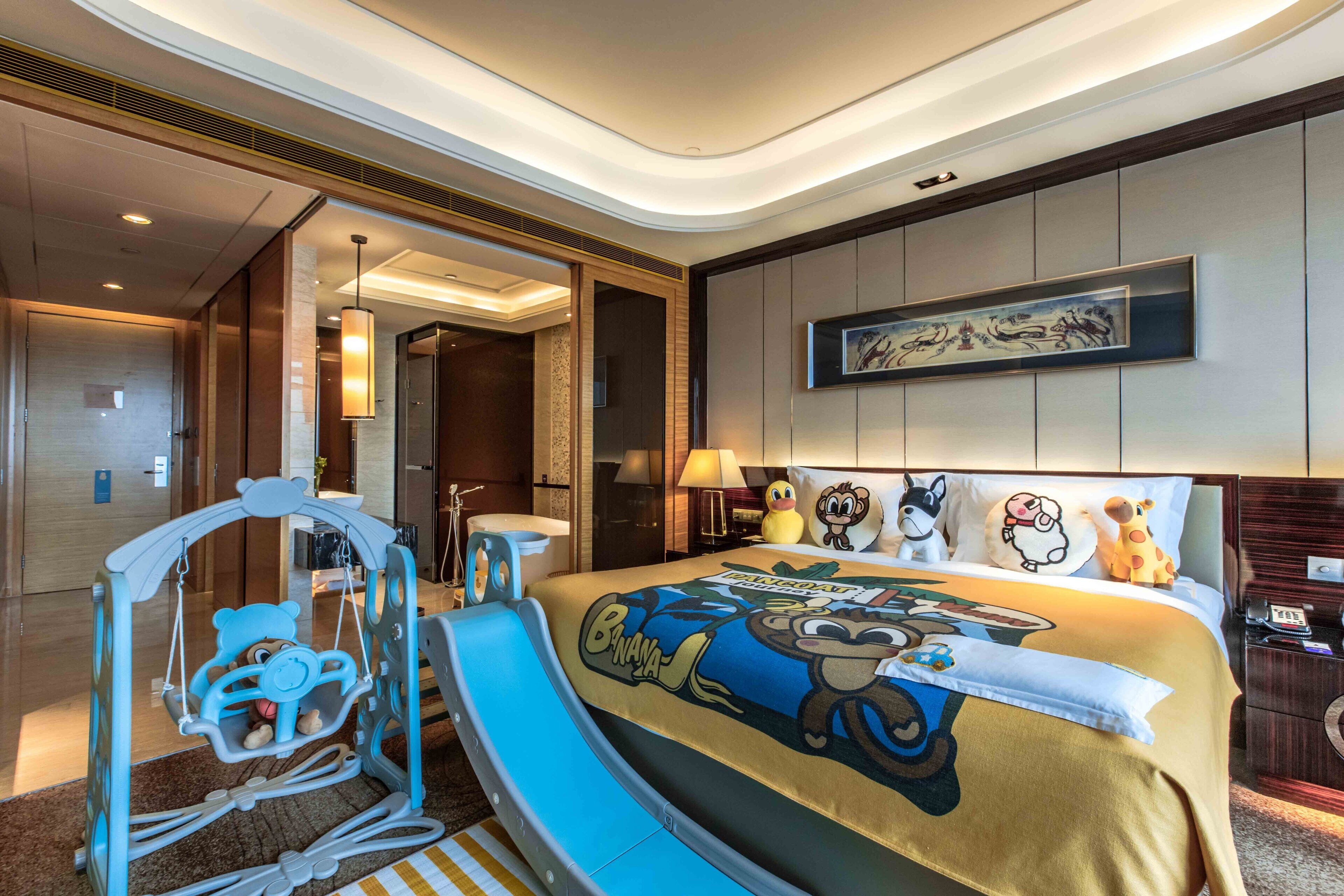 迷你吧、書桌、手提電腦工作空間、遮光窗簾/窗簾