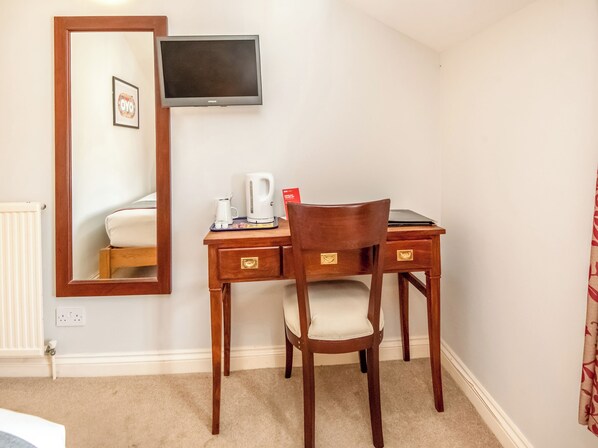 أغطية فراش متميزة وأسرّة سليكت كومفورت وستائر تعتيم وواي فاي مجانًا