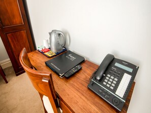 Premium bedding, Select Comfort beds, blackout curtains, free WiFi - The Regency, Clifton Bristol by Belvilla (Bristol)