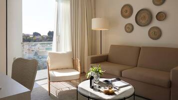 Suite | Living area | Flat-screen TV