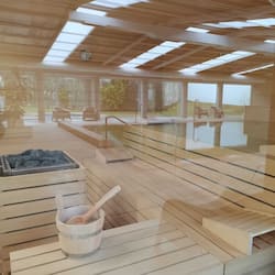 Salas de tratamiento para parejas, un sauna, una bañera de hidromasaje