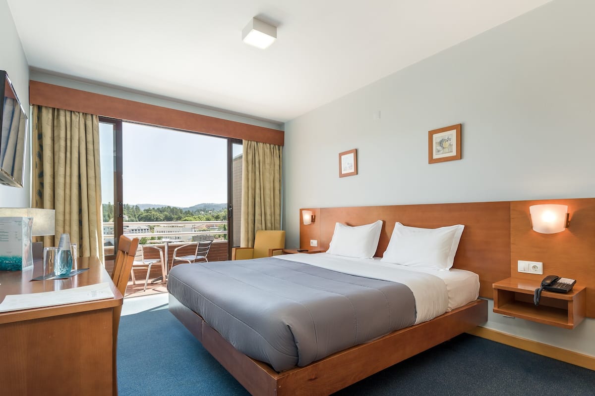 Superior Double Room | Minibar, desk, blackout drapes, free cribs/infant beds