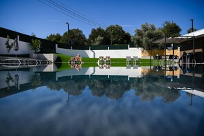 Indoor pool, sun loungers