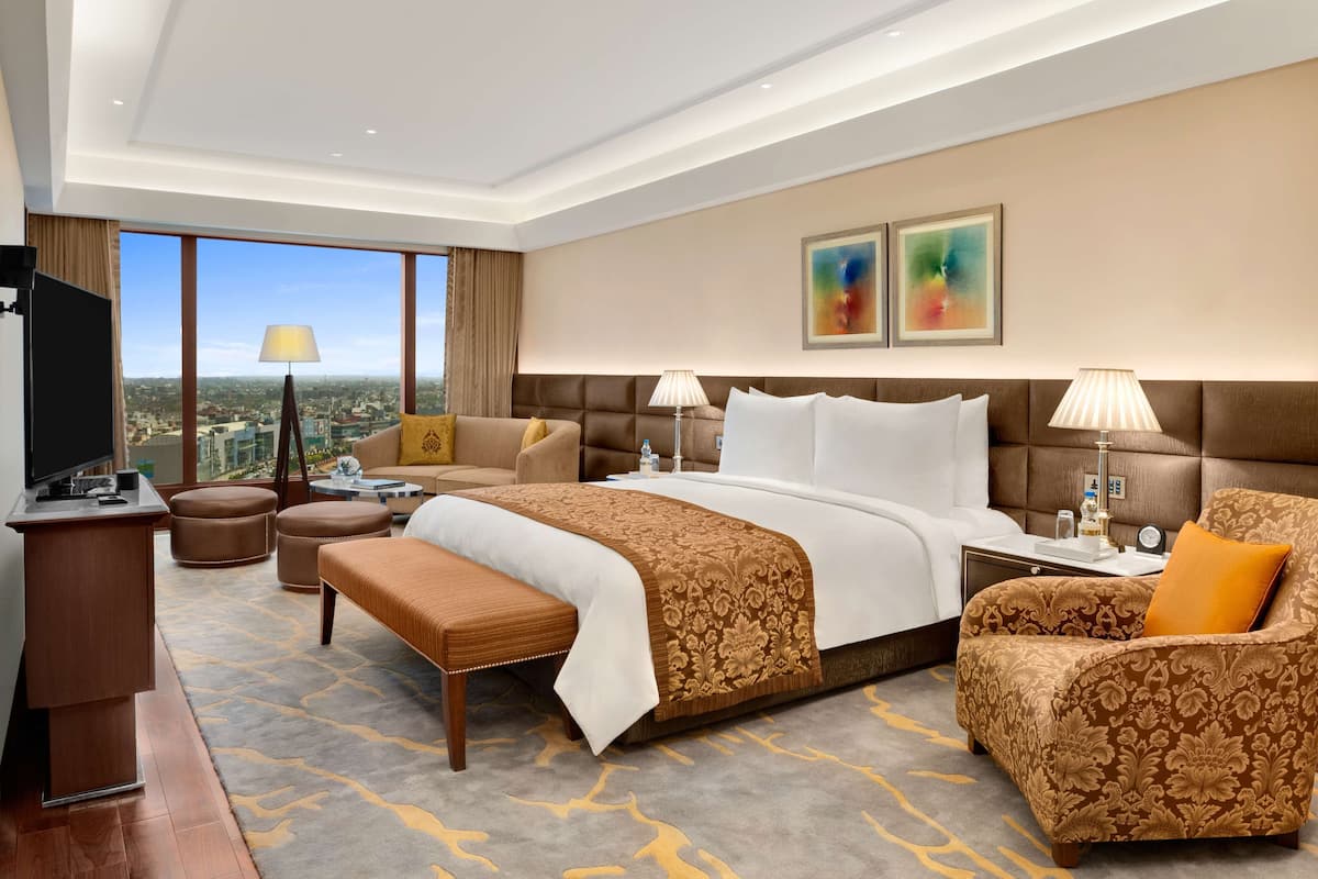 Deluxe Suite