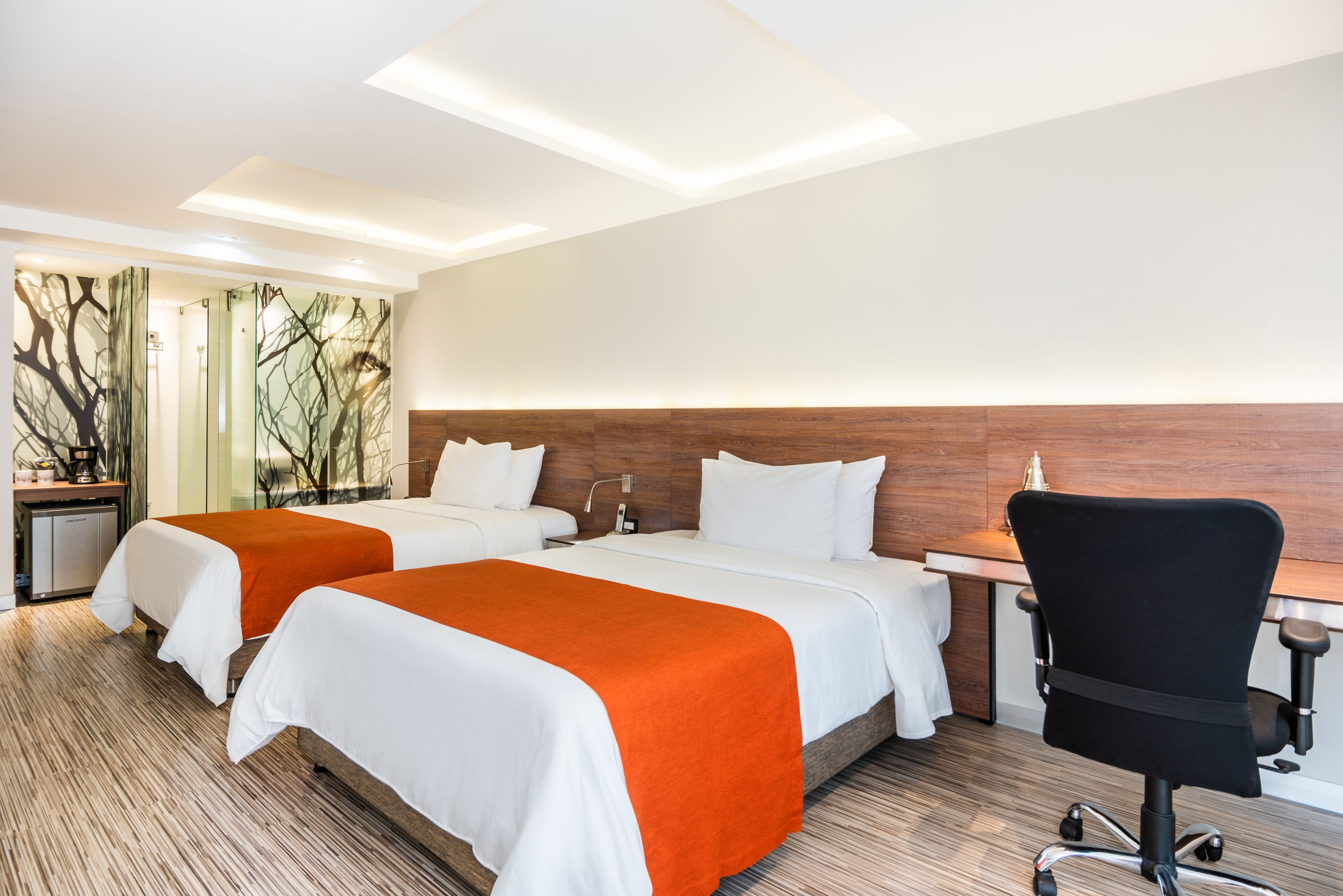 executive twin 2 camas | 1 bedroom, egyptian cotton sheets, premium bedding, down duvets