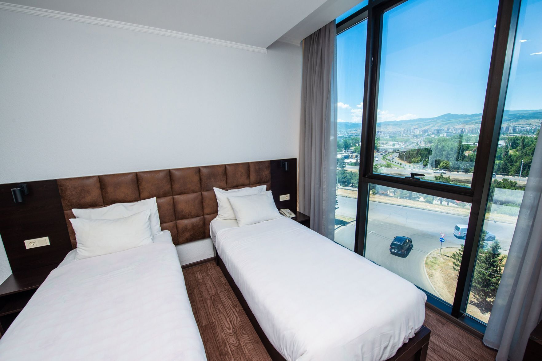 Couette en duvet, minibar, bureau, rideaux d’obscurcissement