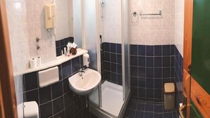 Bathroom - Imzit Hotel-dobrinja (Sarajevo)