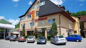 Exterior - Imzit Hotel-dobrinja (Sarajevo)