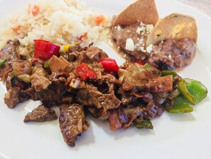 매일 풀 브렉퍼스트 무료 아침 식사 포함