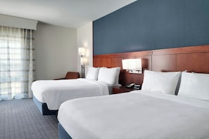 Premium bedding, desk, laptop workspace, iron/ironing board - Courtyard by Marriott Houston NASA/Clear Lake (Houston)