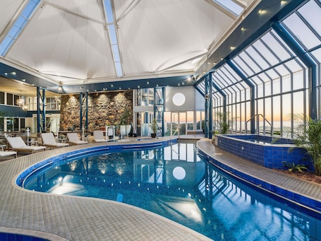 Indoor pool. Mantra Bunbury