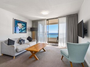 Phòng Superior | Minibar, bàn, khu vực làm việc phù hợp cho laptop 