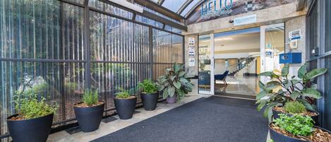 EntrĂ©e de lâhĂ©bergement