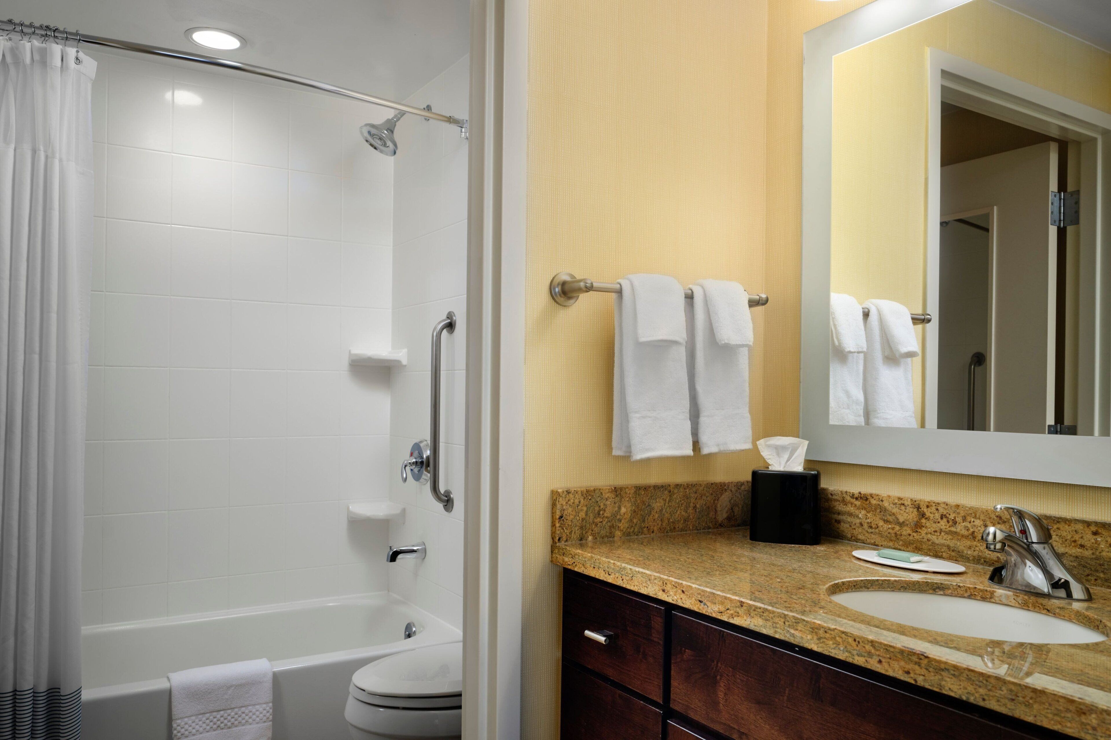 studio suite, 2 queen beds | bathroom | combined shower/bathtub, hair dryer, towels