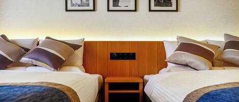 In-room safe, desk, free WiFi, bed sheets