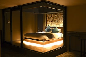 Quarto premium (with Sky View Open Air Bath) | Cofres nos quartos, cortinas blackout, ferros/tábuas de passar roupa