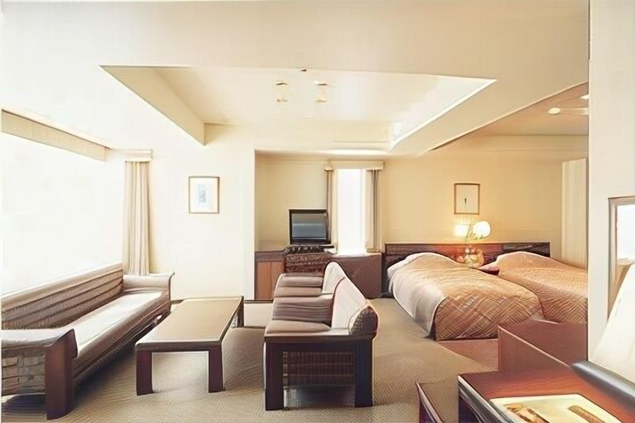 In-room safe, blackout curtains, iron/ironing board, free WiFi