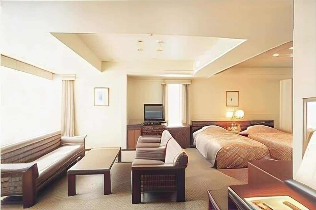 In-room safe, blackout curtains, iron/ironing board, free WiFi