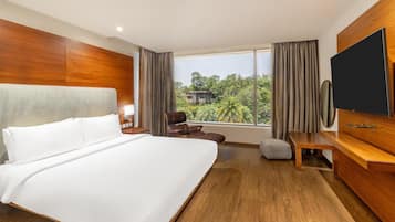 Memory-foam beds, in-room safe, individually furnished, desk