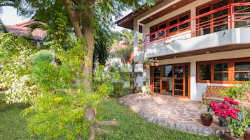 Pool Villa 3 Rooms, Queen Size Beds, DBL 6 | Terrace/patio