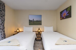 Desk, cribs/infant beds, rollaway beds - Eco Valley Lodge (Pak Chong)