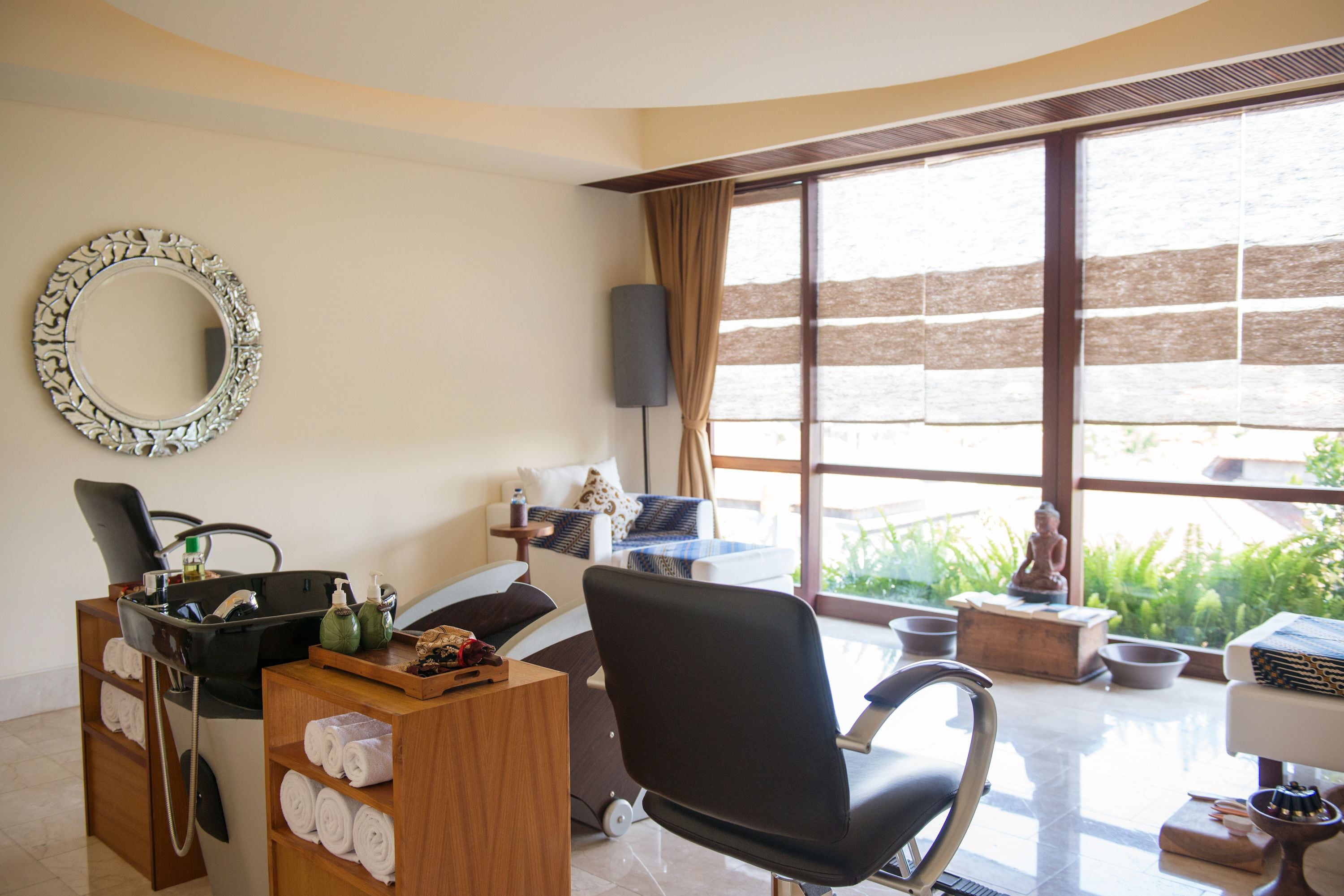 couples treatment room(s), body treatments, aromatherapy