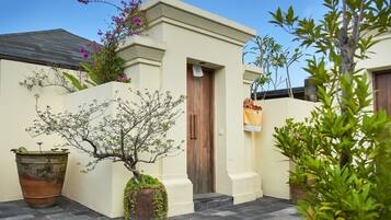 Entrada de la propiedad