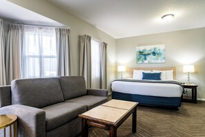 Deluxe King Spa Room- No View | أسرّة بإسفنج يتكيف مع شكل الجسم وبديكورات فريدة لكل غرفة