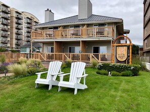 Property grounds - Inn at the Prom Oceanfront Seaside (Seaside)