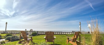 Inn at the Prom Oceanfront Seaside