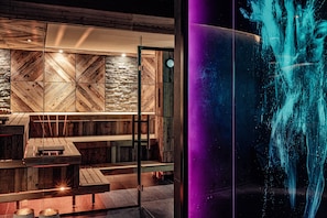 Behandlungsräume für Paare, Sauna, Whirlpool, Dampfbad