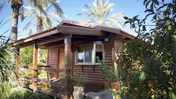 Deluxe Double Room, Garden View | 1 bedroom, premium bedding, minibar, individually decorated