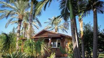 Familienzimmer, Gartenblick | Blick auf den Garten