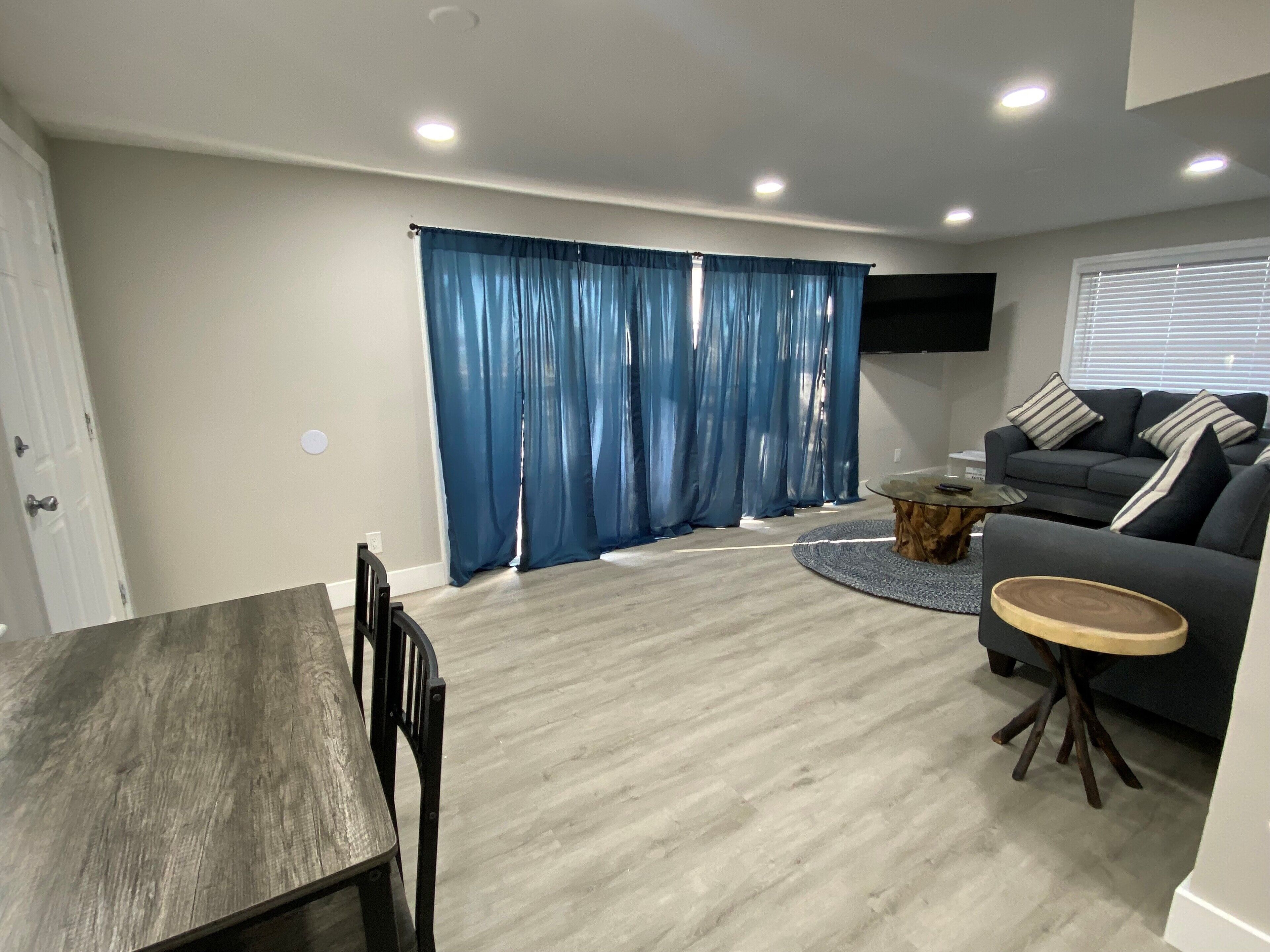 deluxe suite, 1 bedroom, ocean view | 1 bedroom, individually decorated, individually furnished