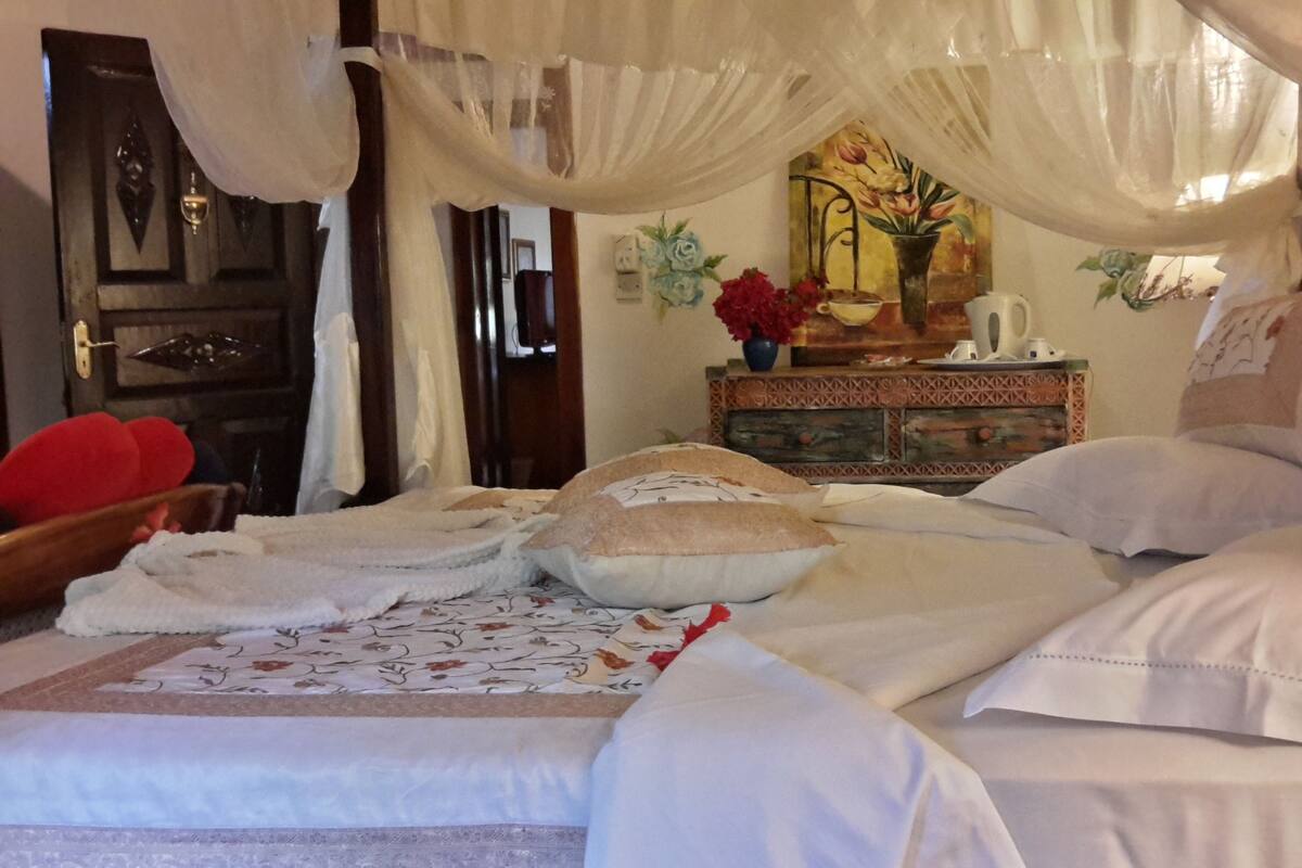 Premium bedding, Select Comfort beds, minibar, in-room safe