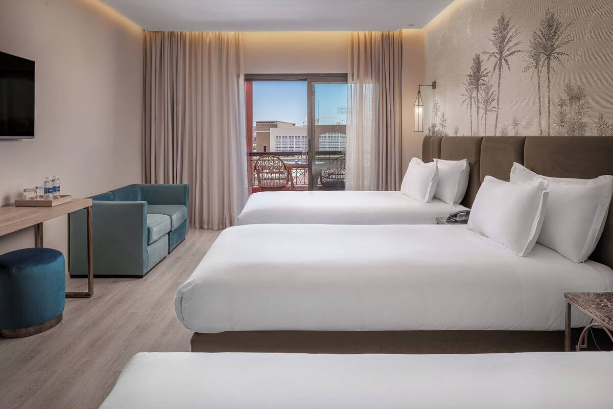 Quarto triplo luxo (Opera View) | Frigobar, cofres nos quartos, cortinas blackout, quartos à prova de som