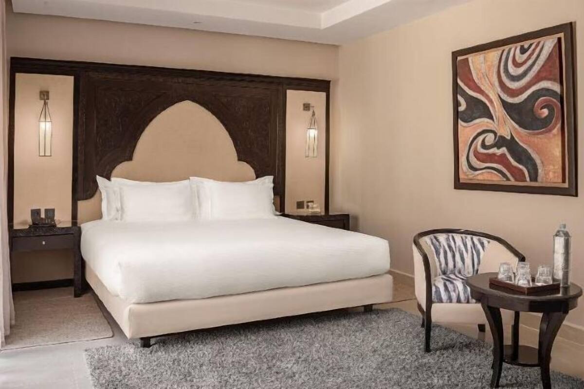 Minibar, in-room safe, blackout drapes, soundproofing