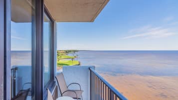 Studio, Bay View | Balcony