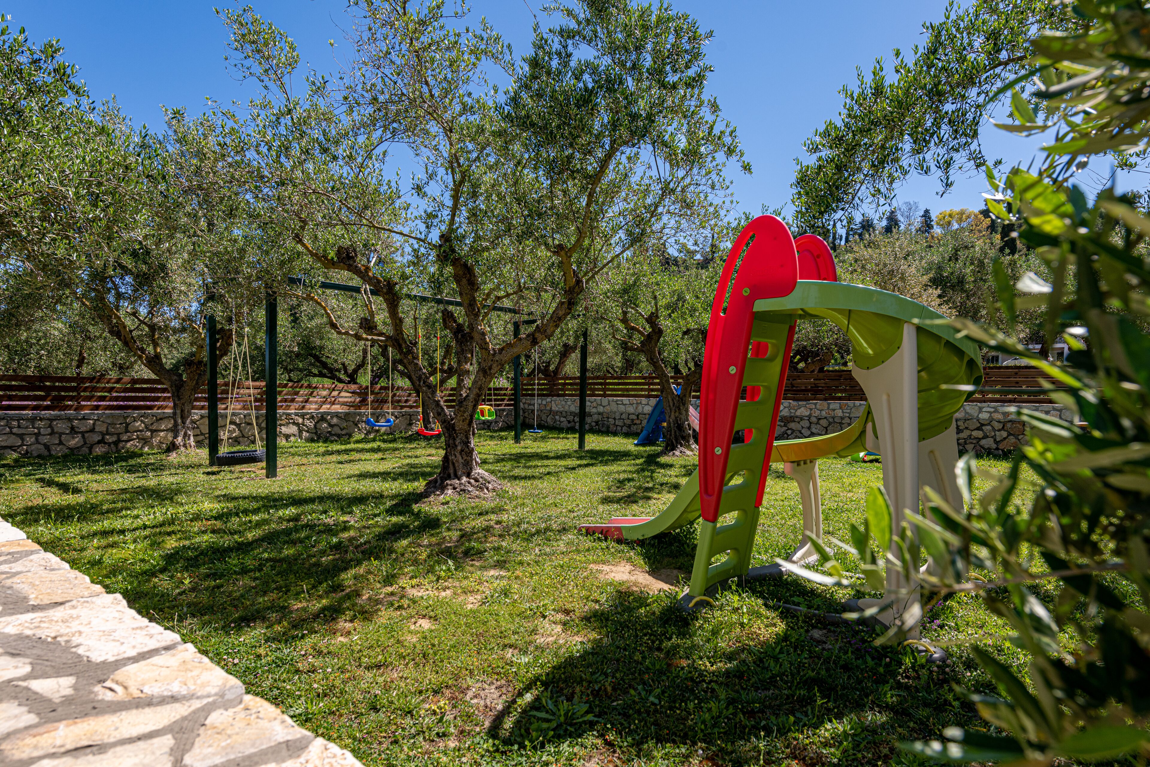 children’s play area – outdoor